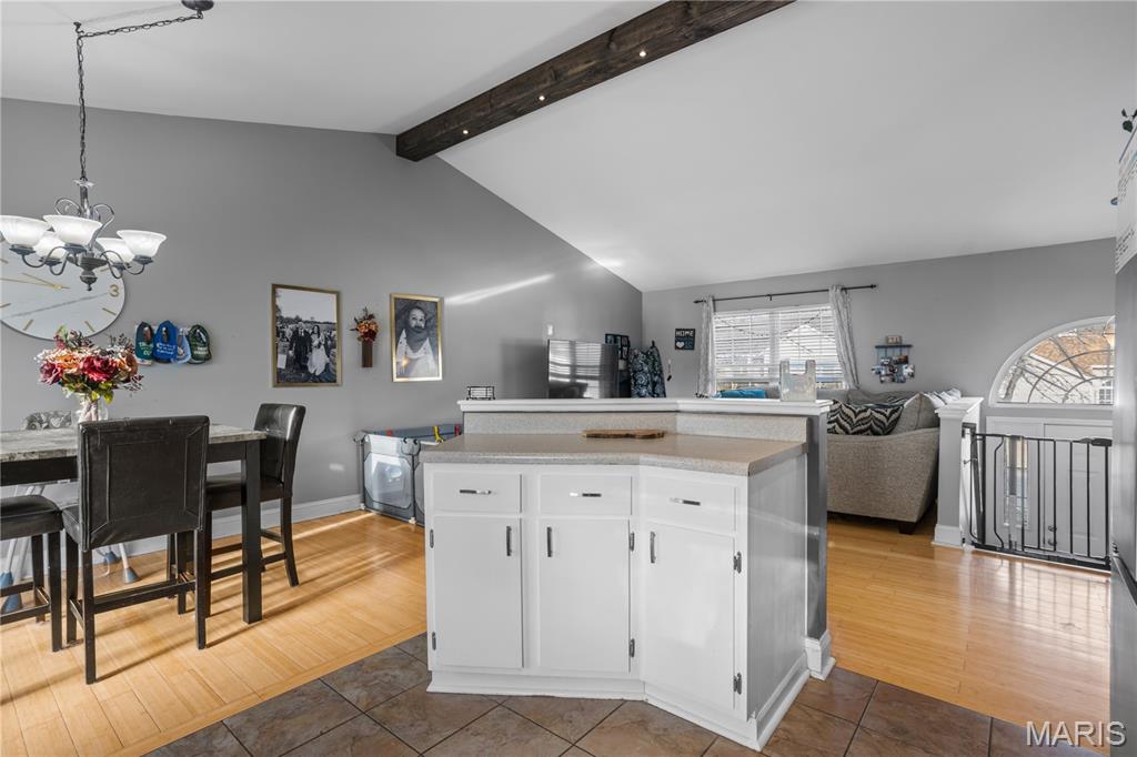 Valley Oaks 02 - Residential