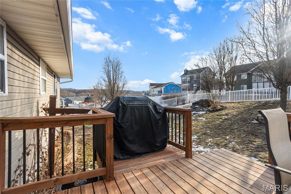 Valley Oaks 02 - Residential