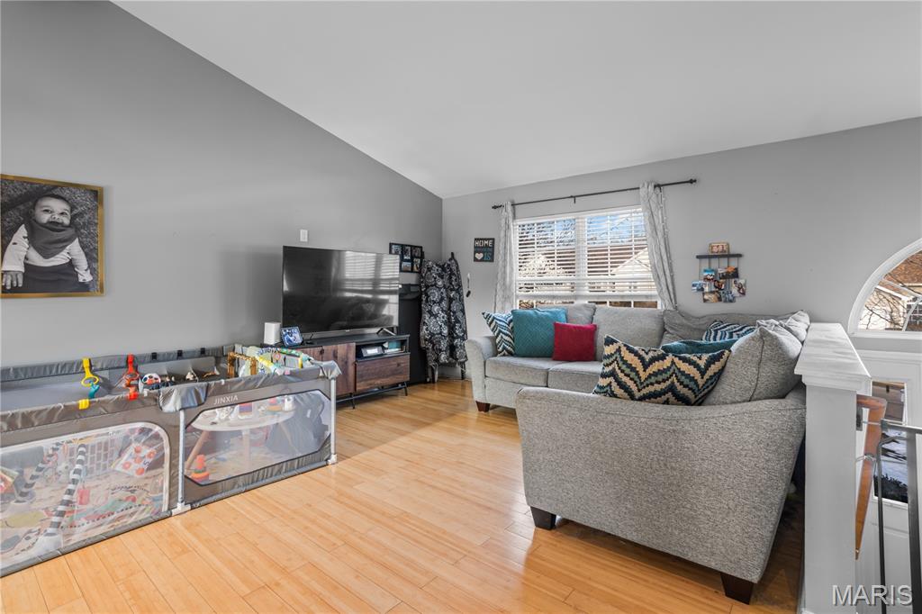 Valley Oaks 02 - Residential