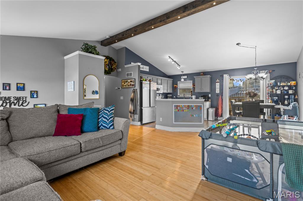 Valley Oaks 02 - Residential