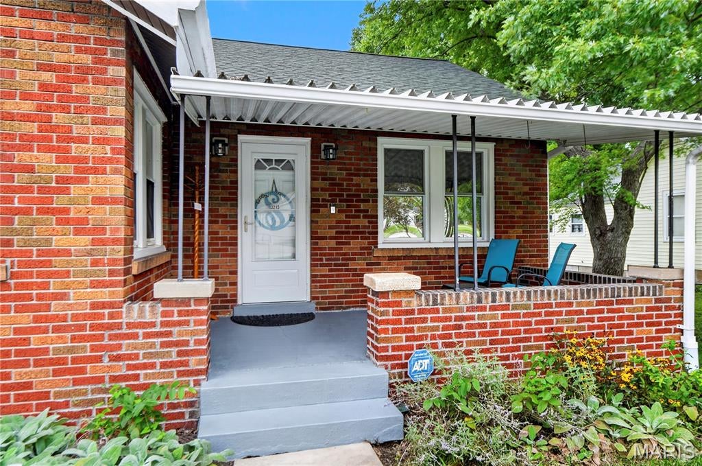 3215 Fee Fee Road