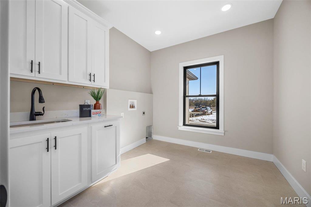 Wentzville, Missouri 63385, United States, 3 Bedrooms Bedrooms, ,3 BathroomsBathrooms,Residential,Active,16417