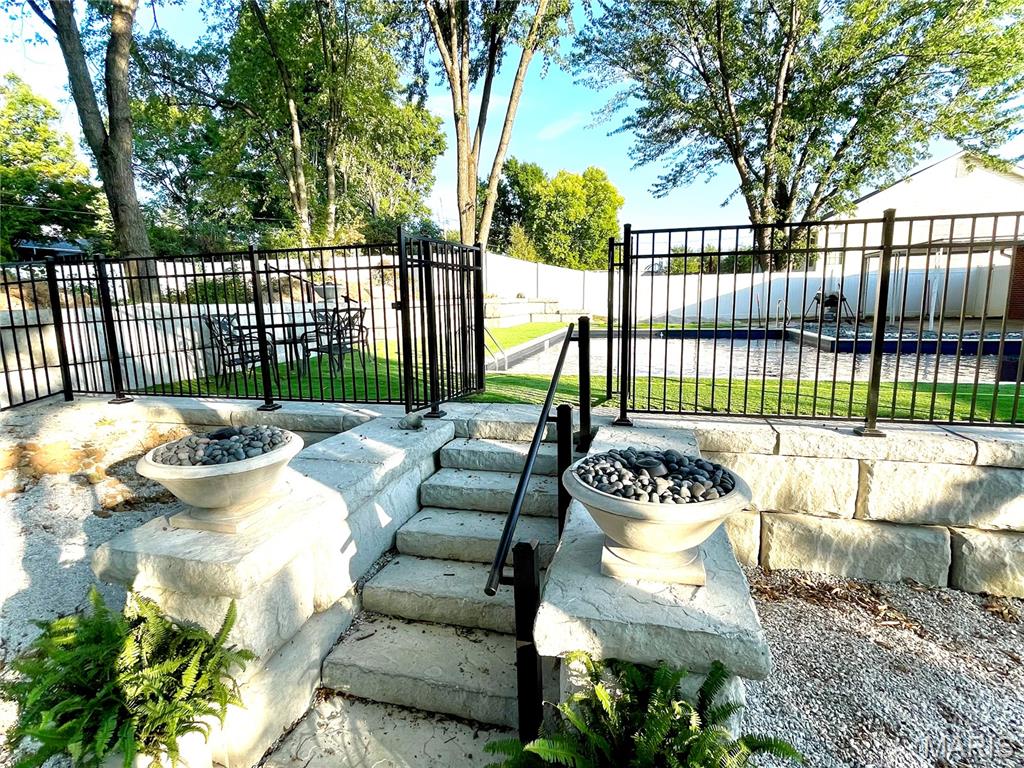 Powell Park Forest Gardens & Howell S - Residential