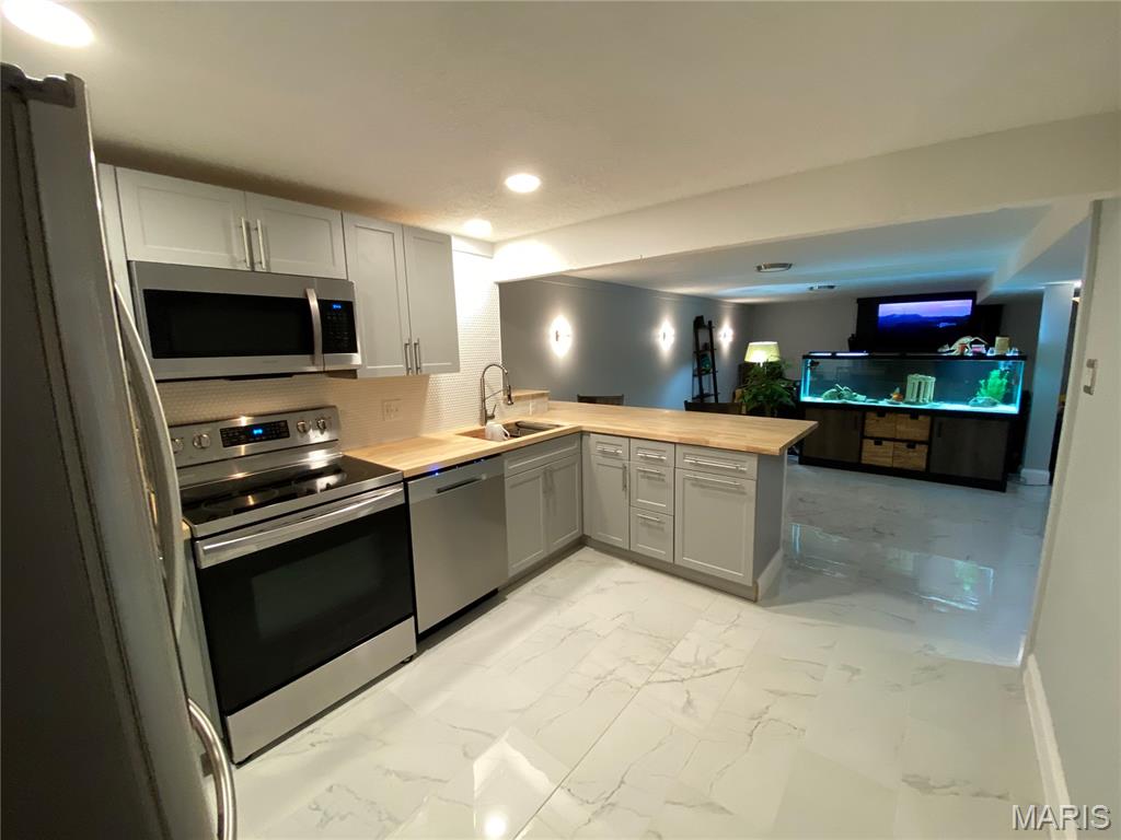 Powell Park Forest Gardens & Howell S - Residential