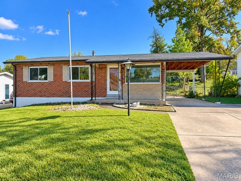 Photo of 10916 Arctic Drive, Green Park, MO 63123 (MLS # 26068815)