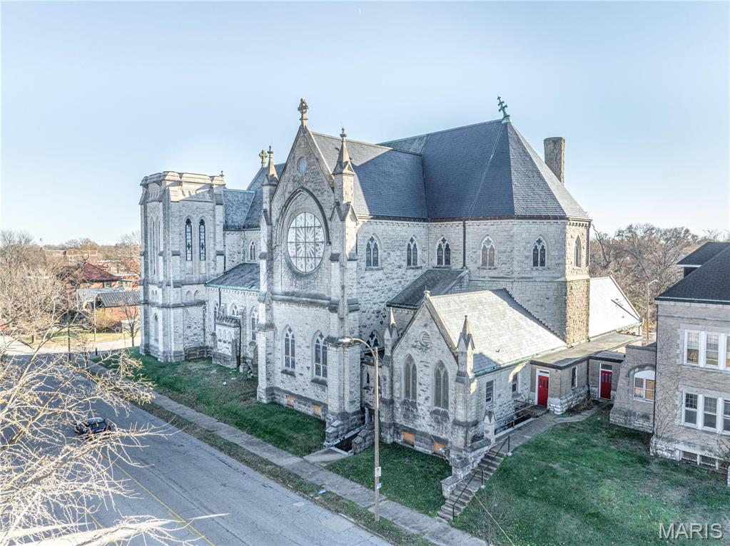 South Compton Hill - Commercial Sale