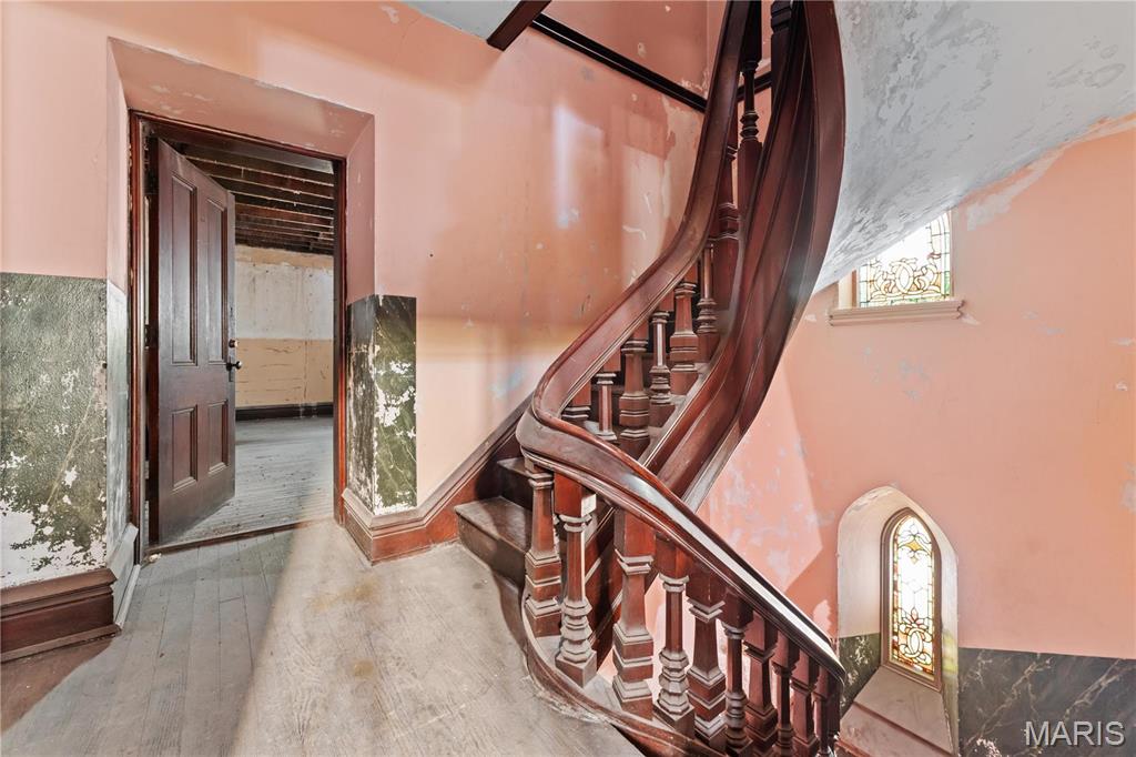 South Compton Hill - Commercial Sale