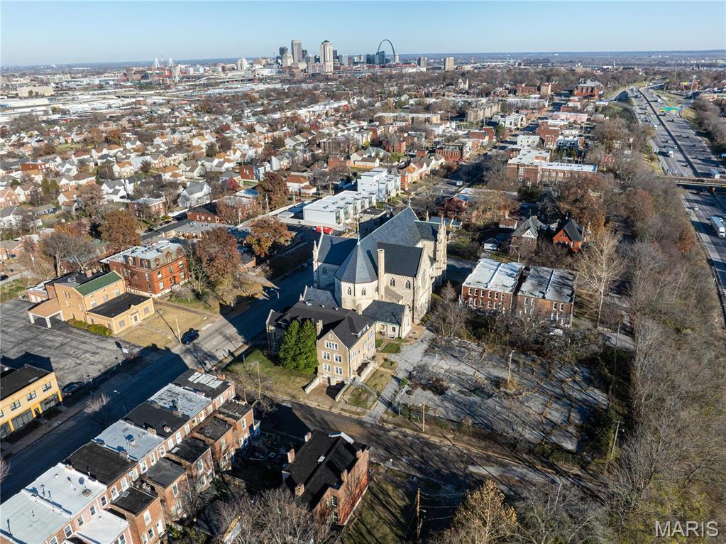 3120 Lafayette Avenue