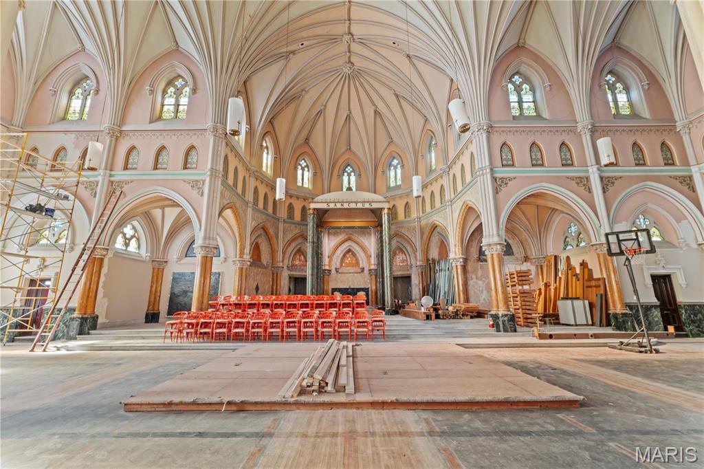 South Compton Hill - Commercial Sale