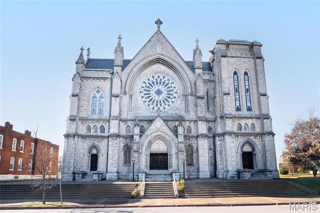 3120 Lafayette Avenue