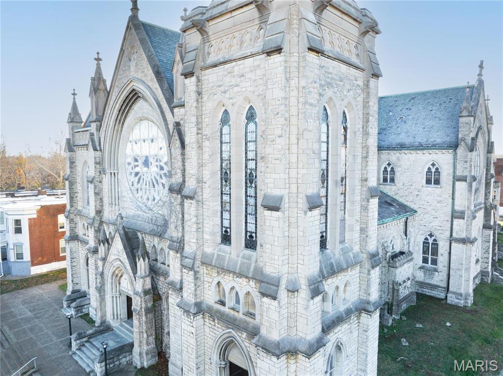 South Compton Hill - Commercial Sale