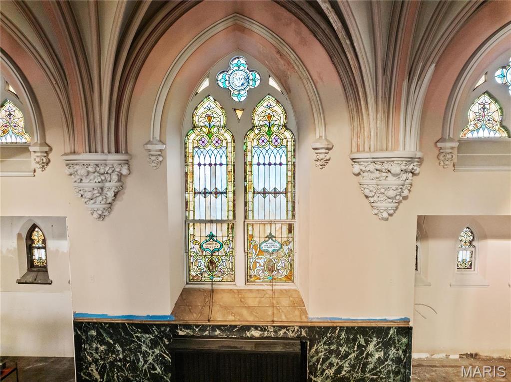 South Compton Hill - Commercial Sale