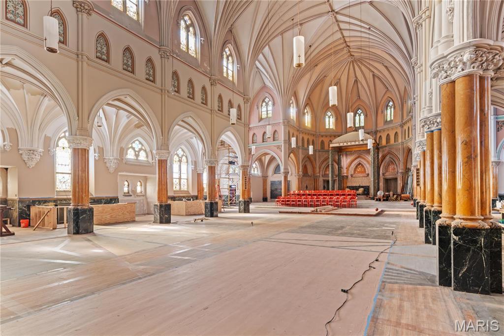 South Compton Hill - Commercial Sale