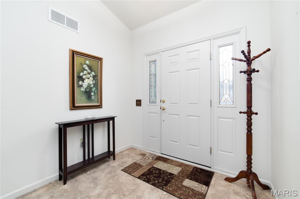 644 Falconcrest Drive