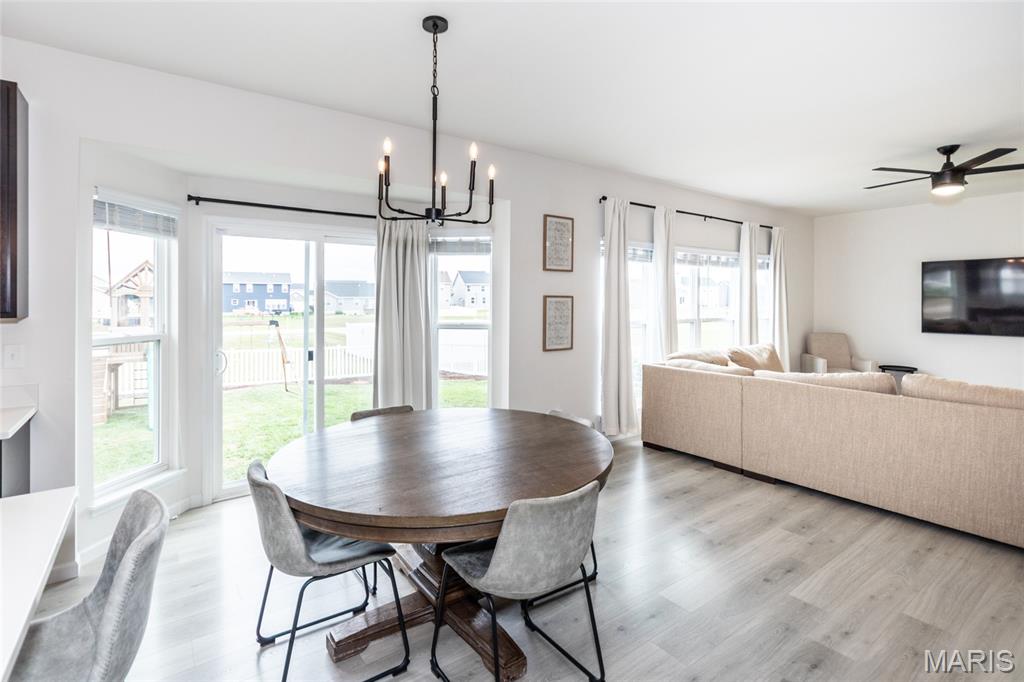 St Charles, Missouri 63301, United States, 4 Bedrooms Bedrooms, ,3 BathroomsBathrooms,Residential,Active,197064