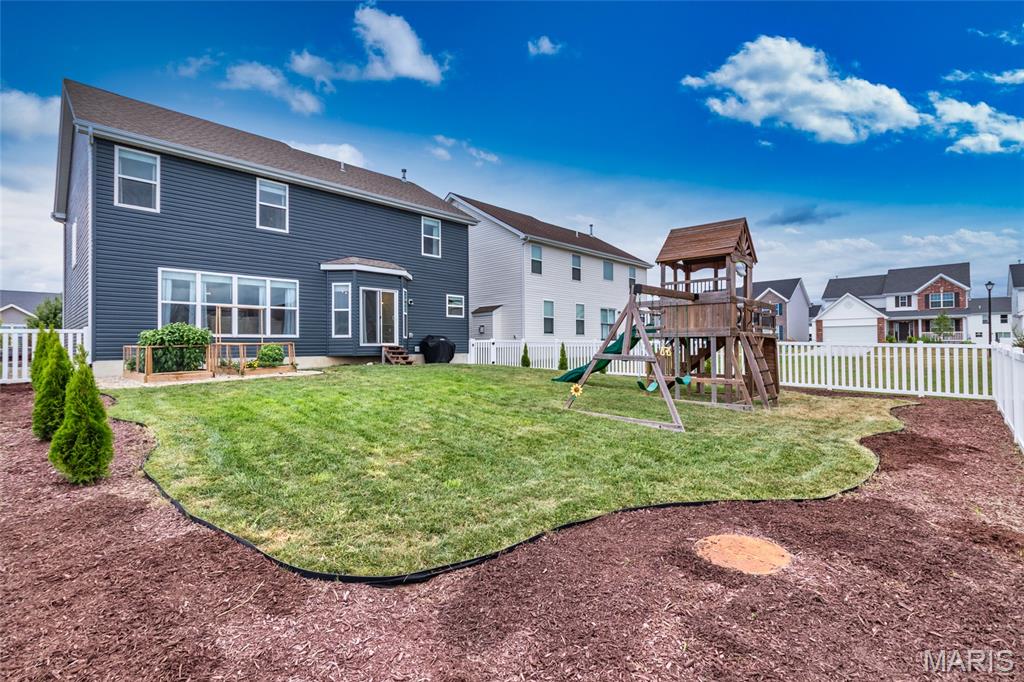 St Charles, Missouri 63301, United States, 4 Bedrooms Bedrooms, ,3 BathroomsBathrooms,Residential,Active,197064