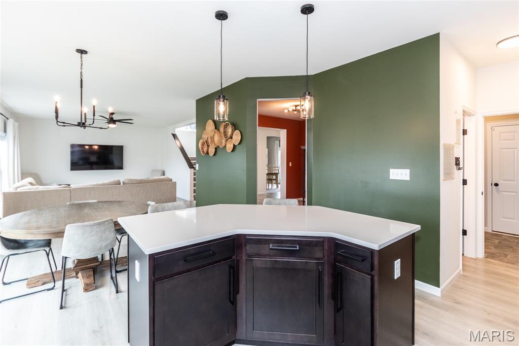 St Charles, Missouri 63301, United States, 4 Bedrooms Bedrooms, ,3 BathroomsBathrooms,Residential,Active,197064