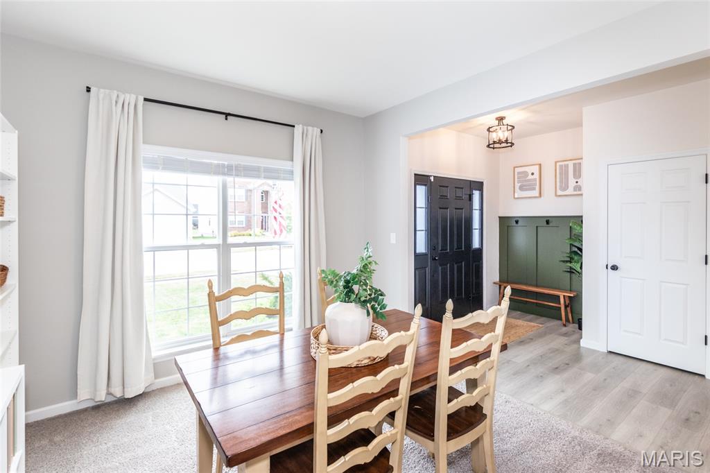 St Charles, Missouri 63301, United States, 4 Bedrooms Bedrooms, ,3 BathroomsBathrooms,Residential,Active,197064