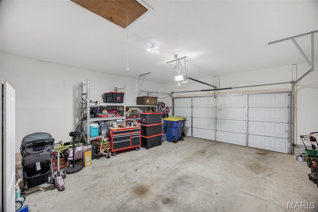 VINTAGE HILLS - Residential