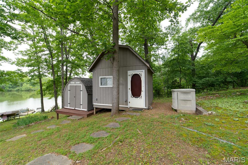 Lakeland Retreat 02 - Residential