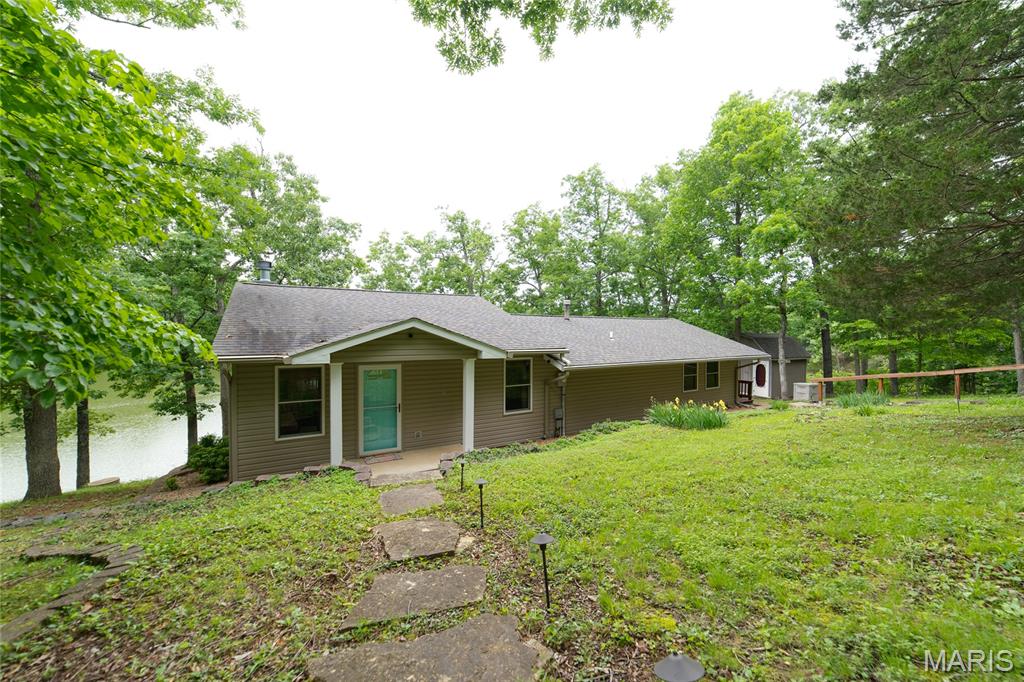 Lakeland Retreat 02 - Residential