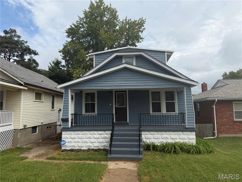 Photo of 4091 Blow Street, St Louis, MO 63116 (MLS # 26059306)