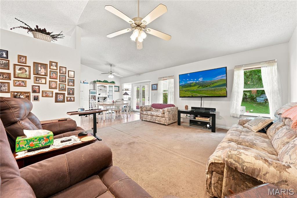 947 Falcon Drive