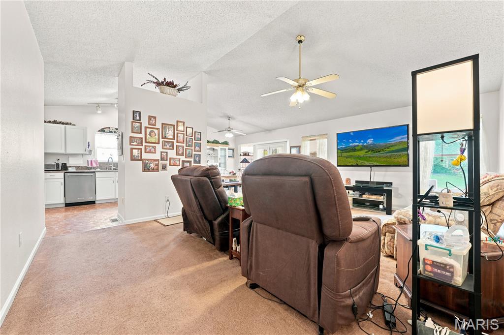 947 Falcon Drive