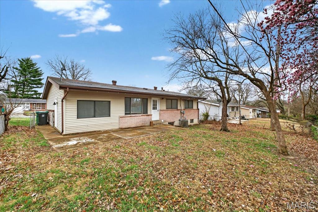 Hathaway Manor 7 - Residential