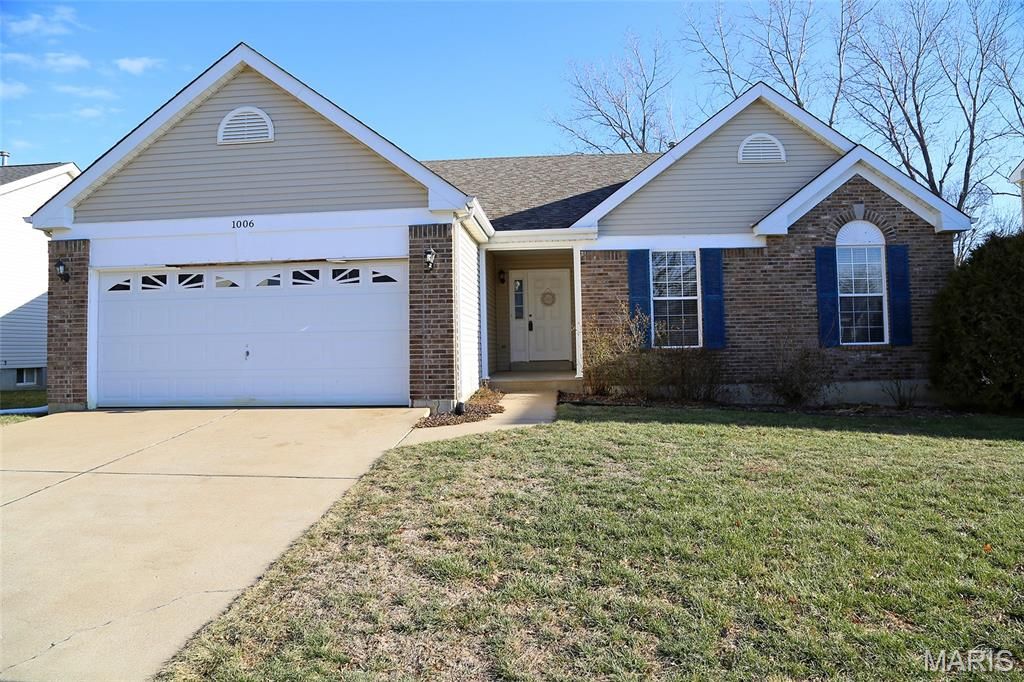 Photo of 1006 Golden Orchard Drive, OFallon, MO 63368 (MLS # 26003591)