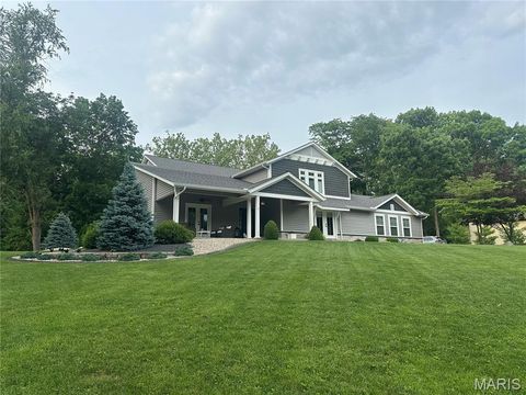 Photo of 16 Ginger Creek Drive, Glen Carbon, IL 62034 (MLS # 26031564)
