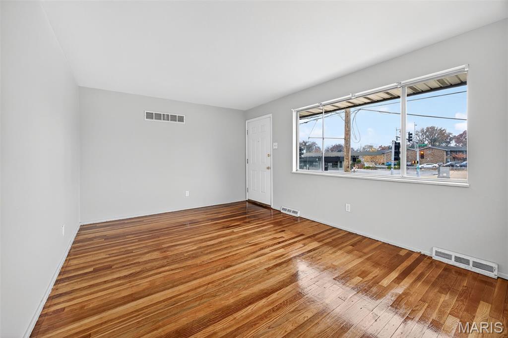 6902 Howdershell Road