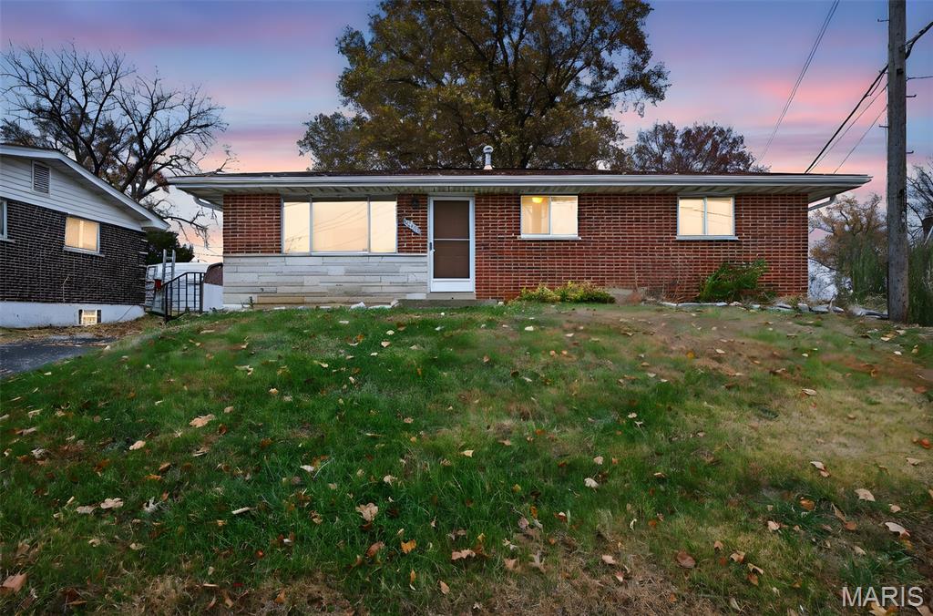 6902 Howdershell Road