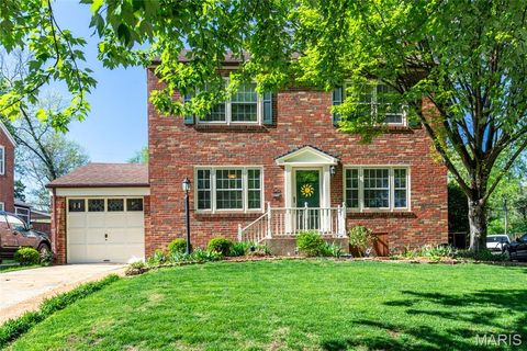 7370 Winchester Drive Pasadena Hills MO 63121