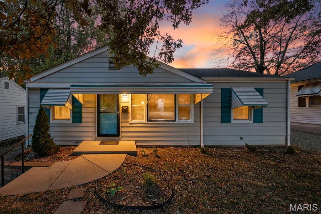 St Louis, Missouri 63134, United States, 2 Bedrooms Bedrooms, ,1 BathroomBathrooms,Residential,Coming Soon,239763