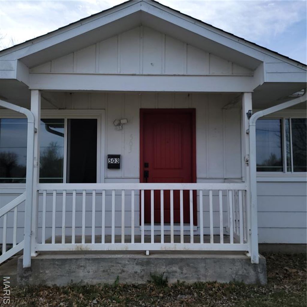 Photo of 503 W Eighth St. St, Belle, MO 65013 (MLS # 25073031)