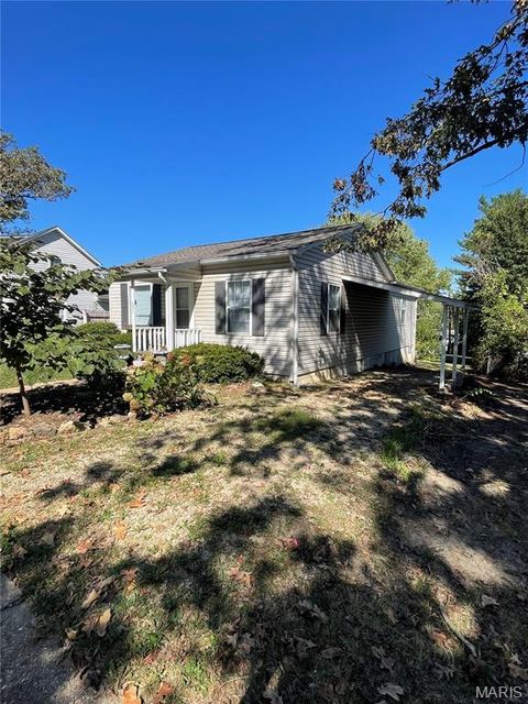 321 E Vine Street Sullivan MO 63080