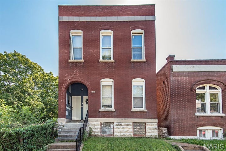 Photo 1 of 16 — 4702 Minnesota Avenue, St Louis, MO 63111
