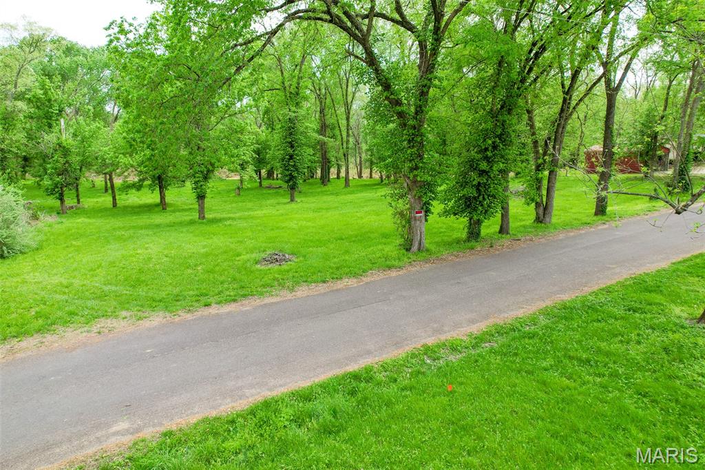 Ponds Corner 03 - Land