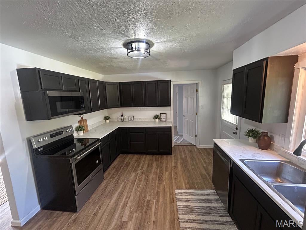 1461 Elmont Road