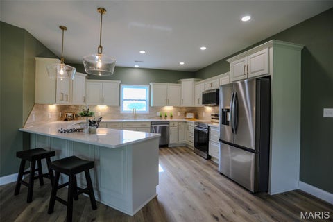 Tiny photo for 271 Century Avenue, Poplar Bluff, MO 63901 (MLS # 26046809)