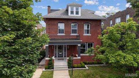 4211 Shenandoah Avenue St Louis MO 63110