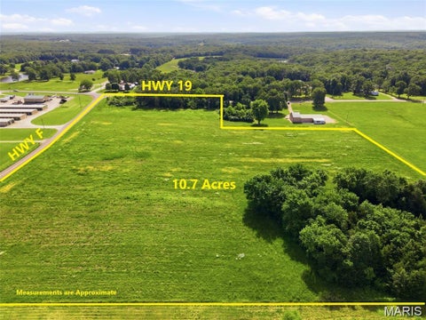 Photo of 10 Highway F, Unincorporated, MO 65041 (MLS # 26047355)