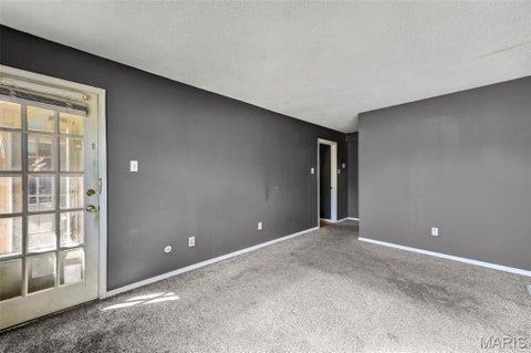 Tiny photo for 3170 Leisurewood Court #B, Florissant, MO 63033 (MLS # 26069037)