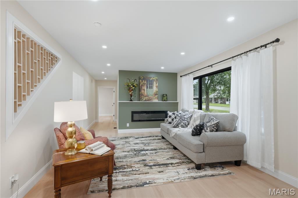 1716 Pottery Road