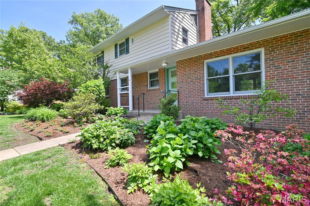 48 Webster Woods Drive