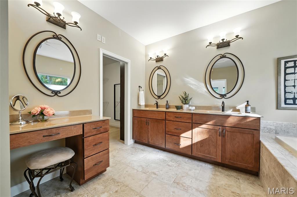 Estates At Deer Hollow - Residential