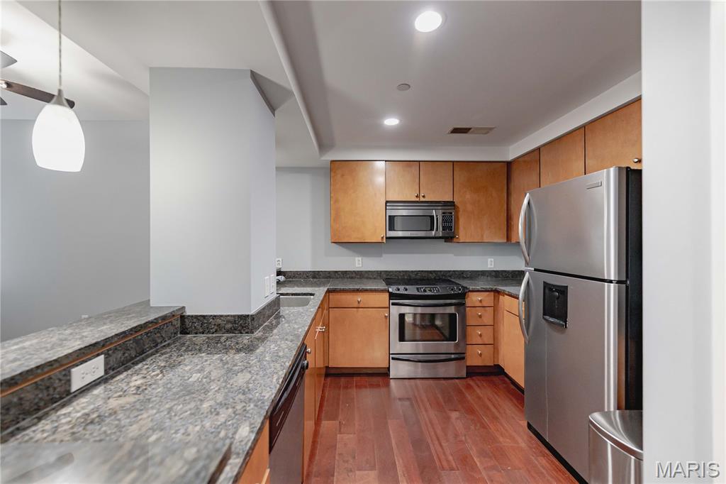 314 N Broadway 1405