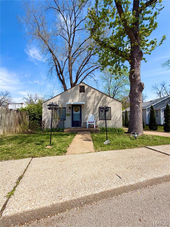 Lewis Lucas 4th Add - Residential