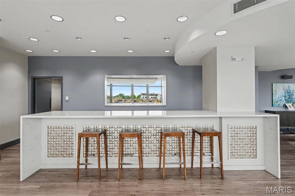 Park East Tower - Residential